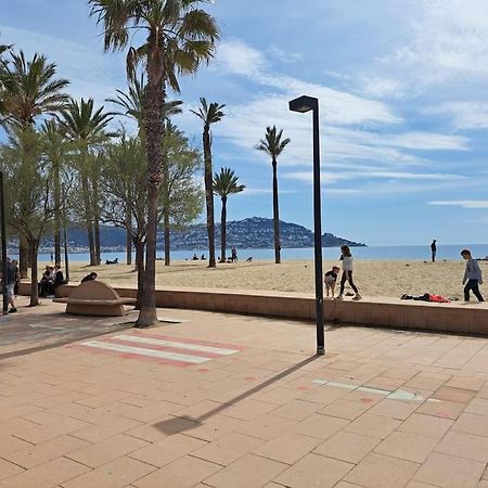 Holiday Center Apartamento Vistas Mar, Acceso Directo Playa Y Piscina Rosas Exteriör bild
