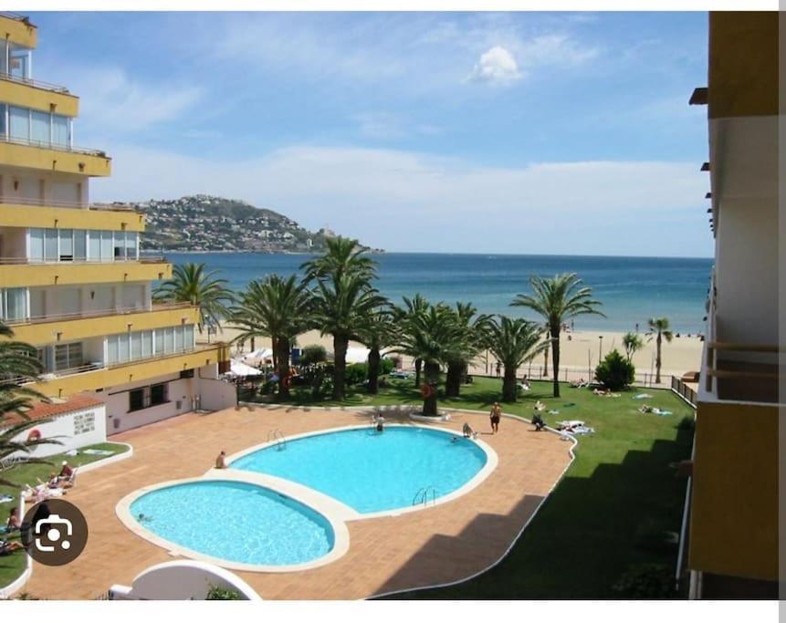 Holiday Center Apartamento Vistas Mar, Acceso Directo Playa Y Piscina Rosas Exteriör bild
